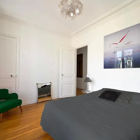 Luminaux E Confortable